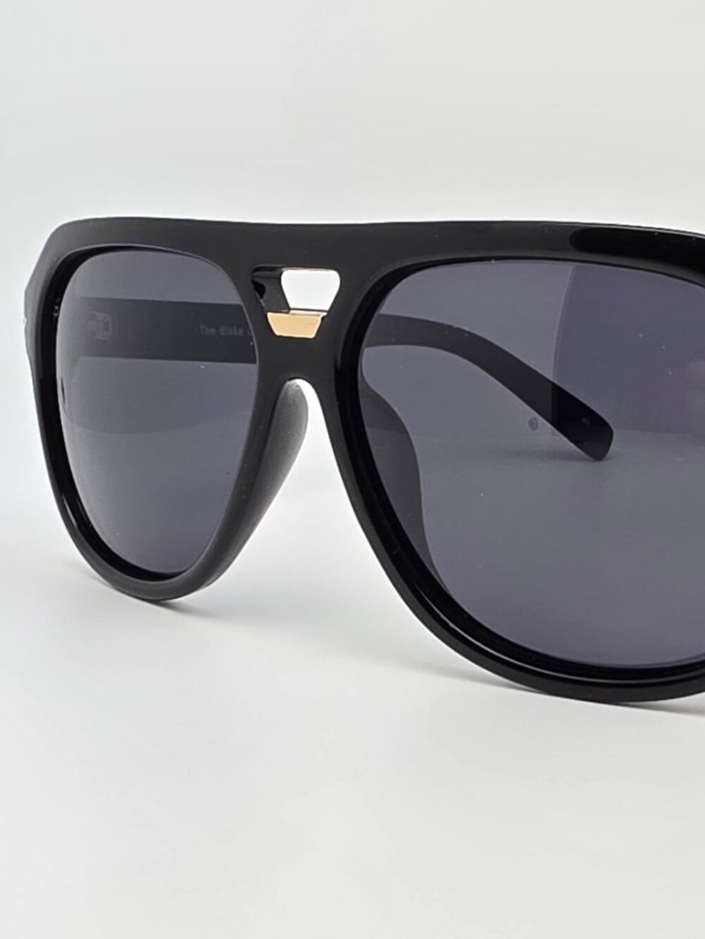 Prive Revaux The Blake Black Gold Frame Polarized Grey Lens Aviator Sunglasses